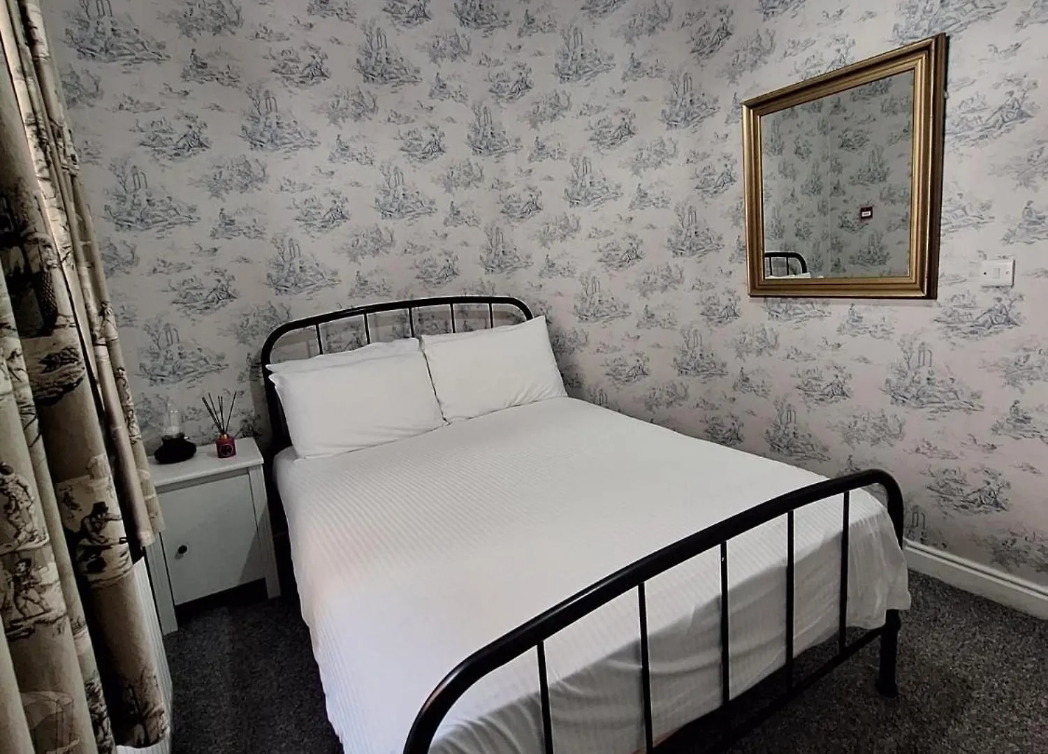 Rooms & Apts Malone Road Belfast